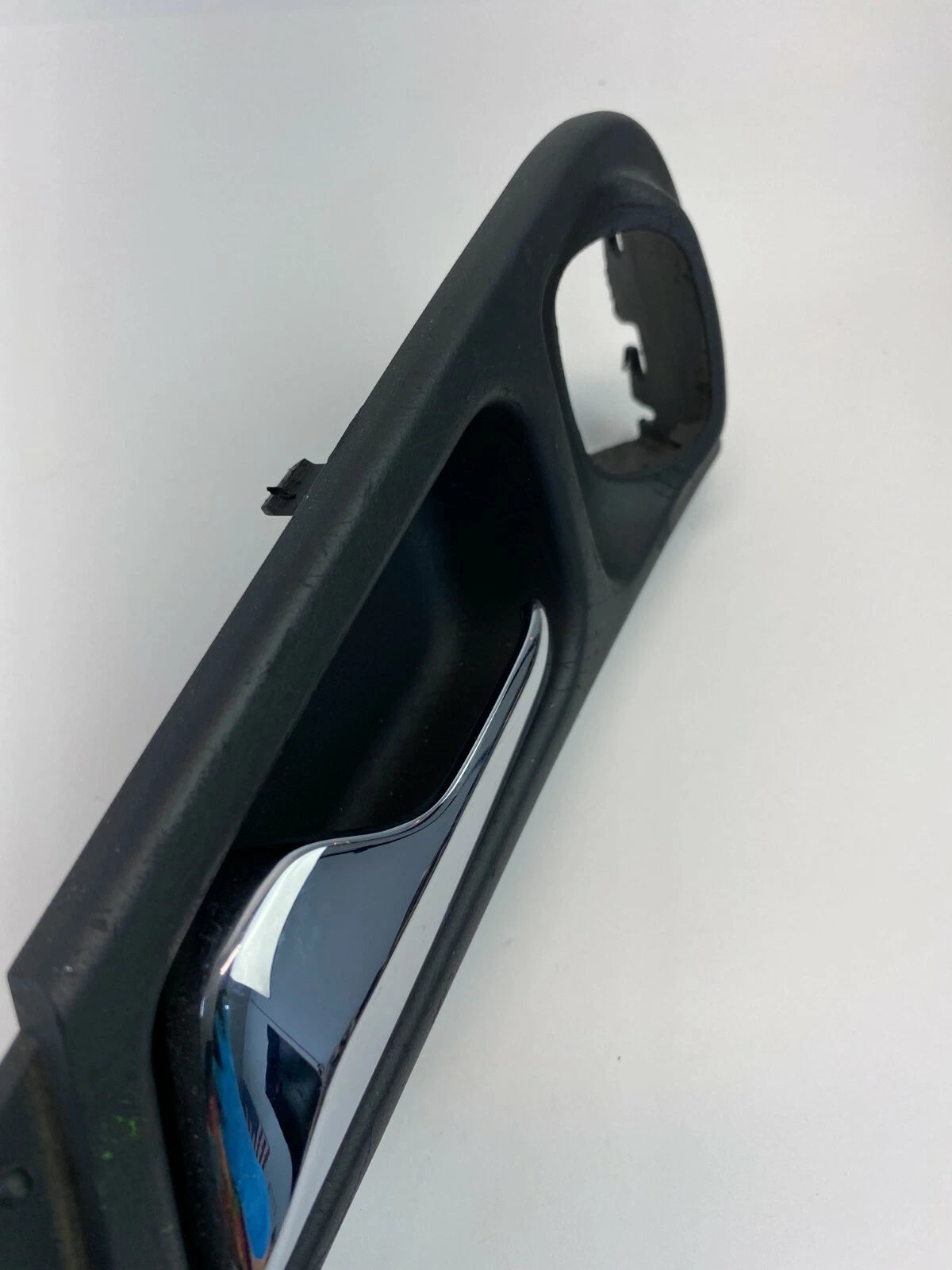 2006 2007 MERCEDES-BENZ C280 INNER DOOR HANDLE REAR LEFT BLACK SILVER A3184 OEM