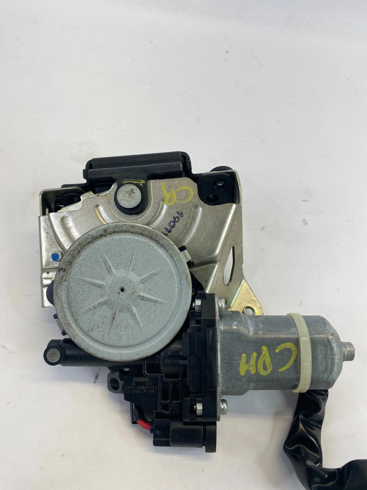 2009-2015 TOYOTA VENZA REAR TRUNK LOCK LATCH RELEASE MOTOR D62-61342-C OEM