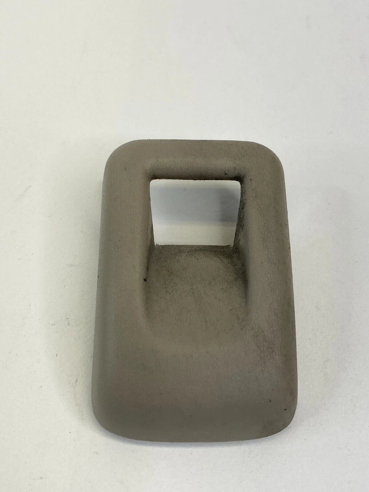 1998-2002 TOYOTA COROLLA REAR SEAT CHILD ANCHOR CLIP COVER BEZEL TRIM PIECE OEM