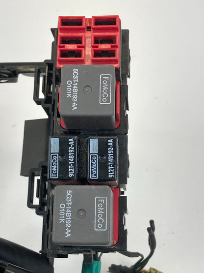 2011-2016 Ford F-250 SD F-350 SD Engine Compartment Relay Box 7C3T-14A206-AD