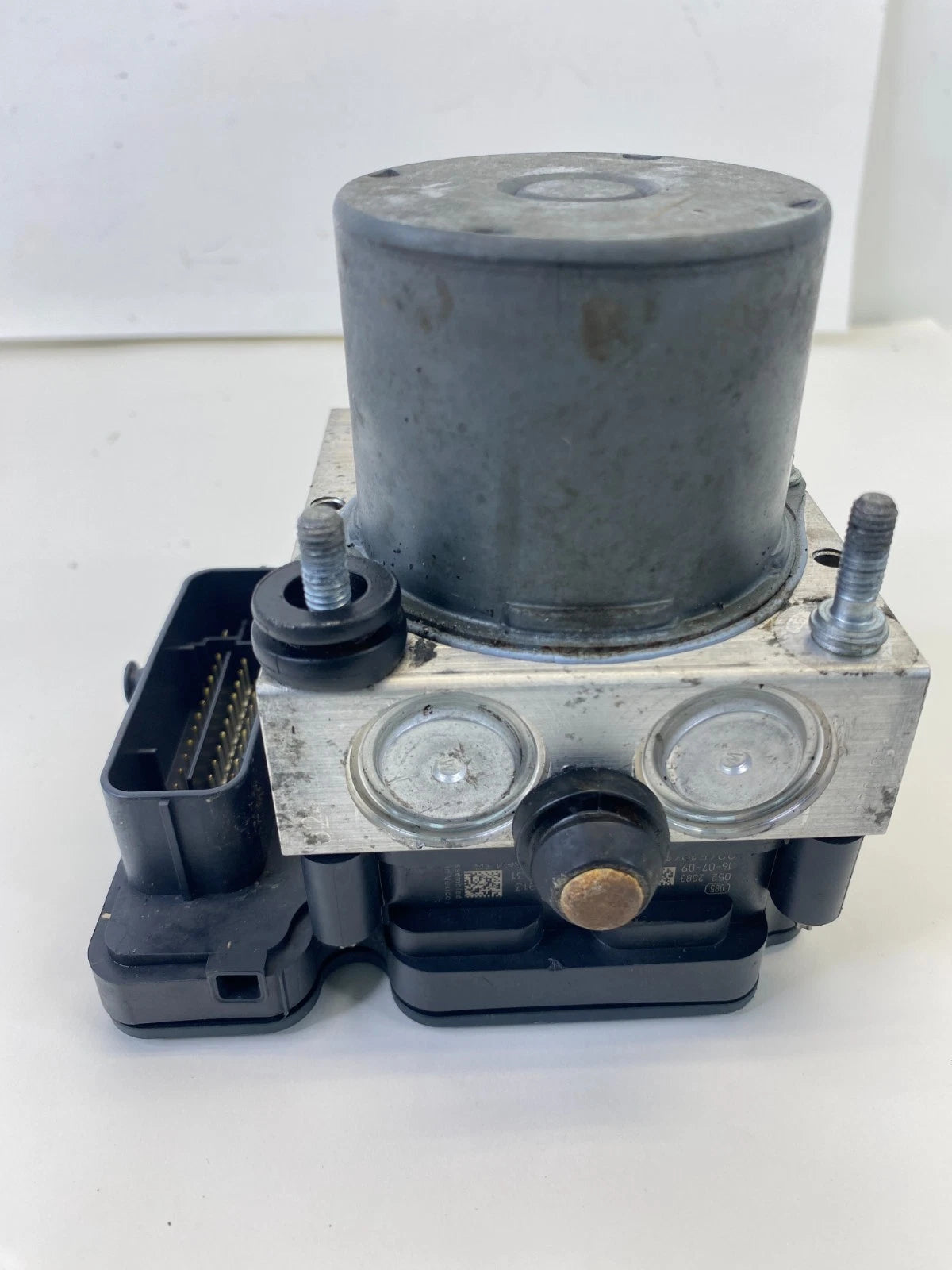 2015-2019 FORD TAURUS ANTI-LOCK BRAKE ABS PUMP CONTROL MODULE FG13-2C405-A OEM