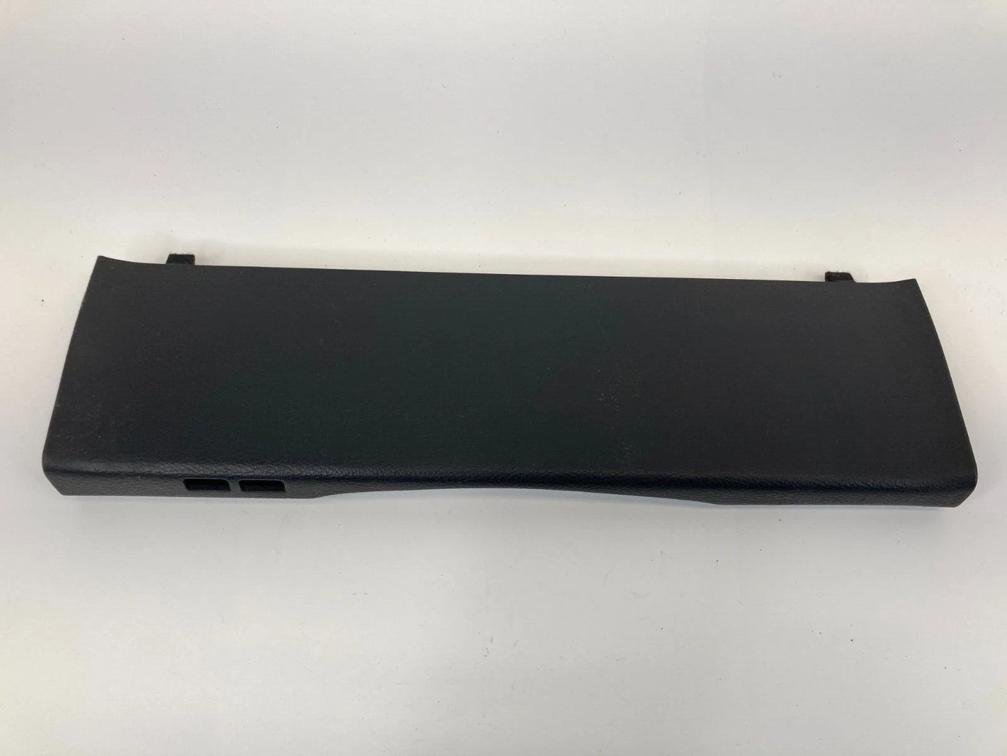 07 08 HYUNDAI SONATA LEFT DASH CLUSTER LOWER TRIM TRIP RESET BEZEL 84831-3K000