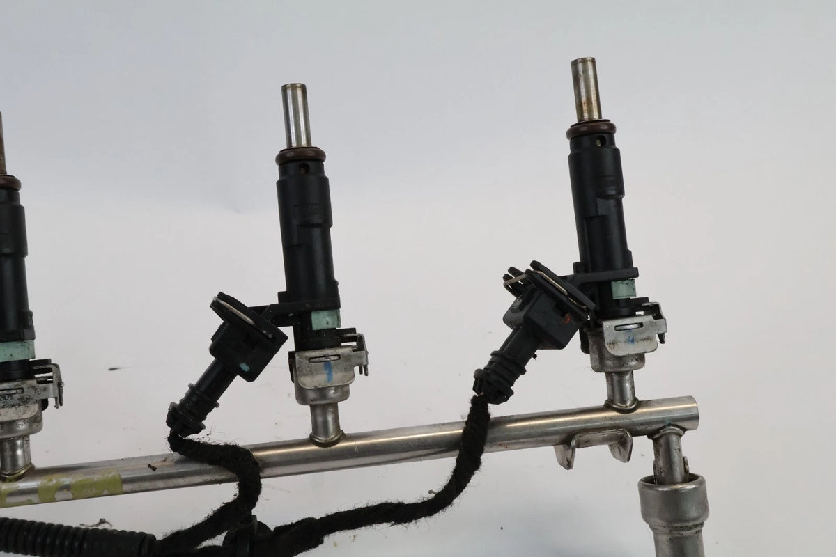 2011-2015 CHEVROLET CRUZE 1.8L FUEL INJECTORS RAIL ASSEMBLY WITH HARNESS OEM