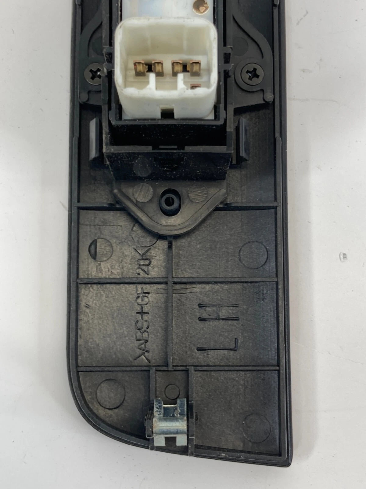 2001 2002 2003 LEXUS RX300 REAR LEFT SIDE DOOR POWER WINDOW SWITCH BEZEL TRIM