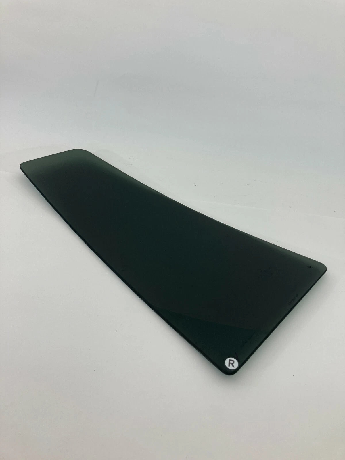 2004-2008 CHRYSLER PACIFICA REAR RIGHT SIDE DOOR VENT WINDOW GLASS 10021724 OEM