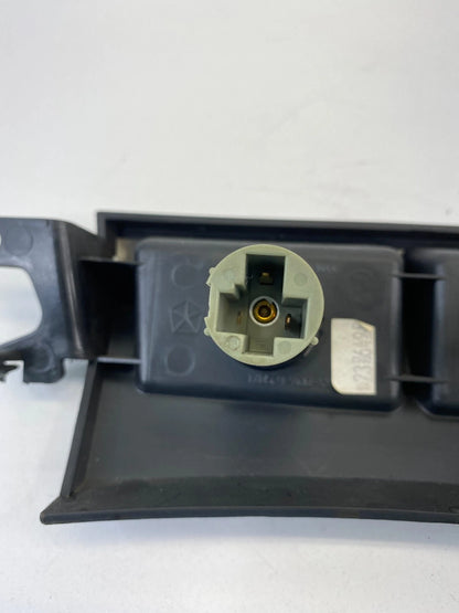 2004-2008 CHRYSLER PACIFICA FRONT CENTER DASH PANEL DUAL POWER OUTLET ASSEMBLY
