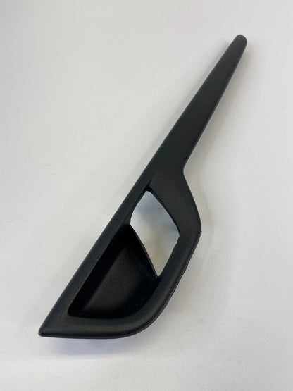 2001-2004 VOLVO S60 REAR RIGHT SIDE INNER DOOR HANDLE BEZEL TRIM PANEL 8650003