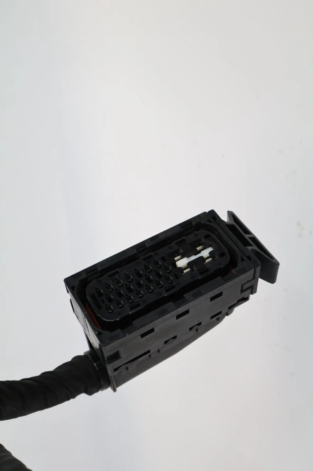 2006-2008 HYUNDAI ACCENT FWD ABS ANTI-LOCK BRAKE PUMP PLUG CONNECTOR PIGTAIL OEM