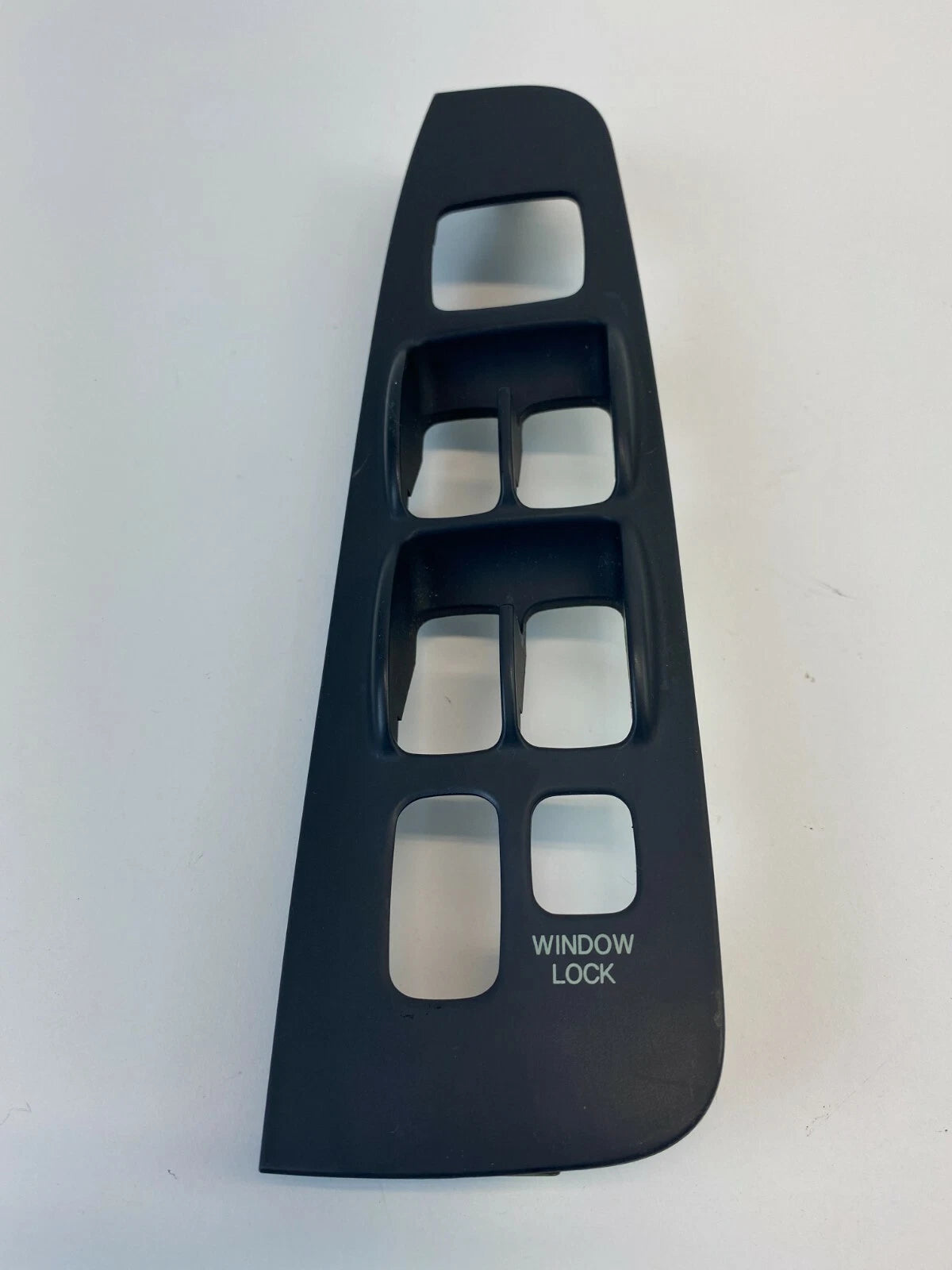 2004 2005 2006 KIA AMANTI SEDAN FRONT LEFT SIDE WINDOW SWITCH BEZEL TRIM COVER