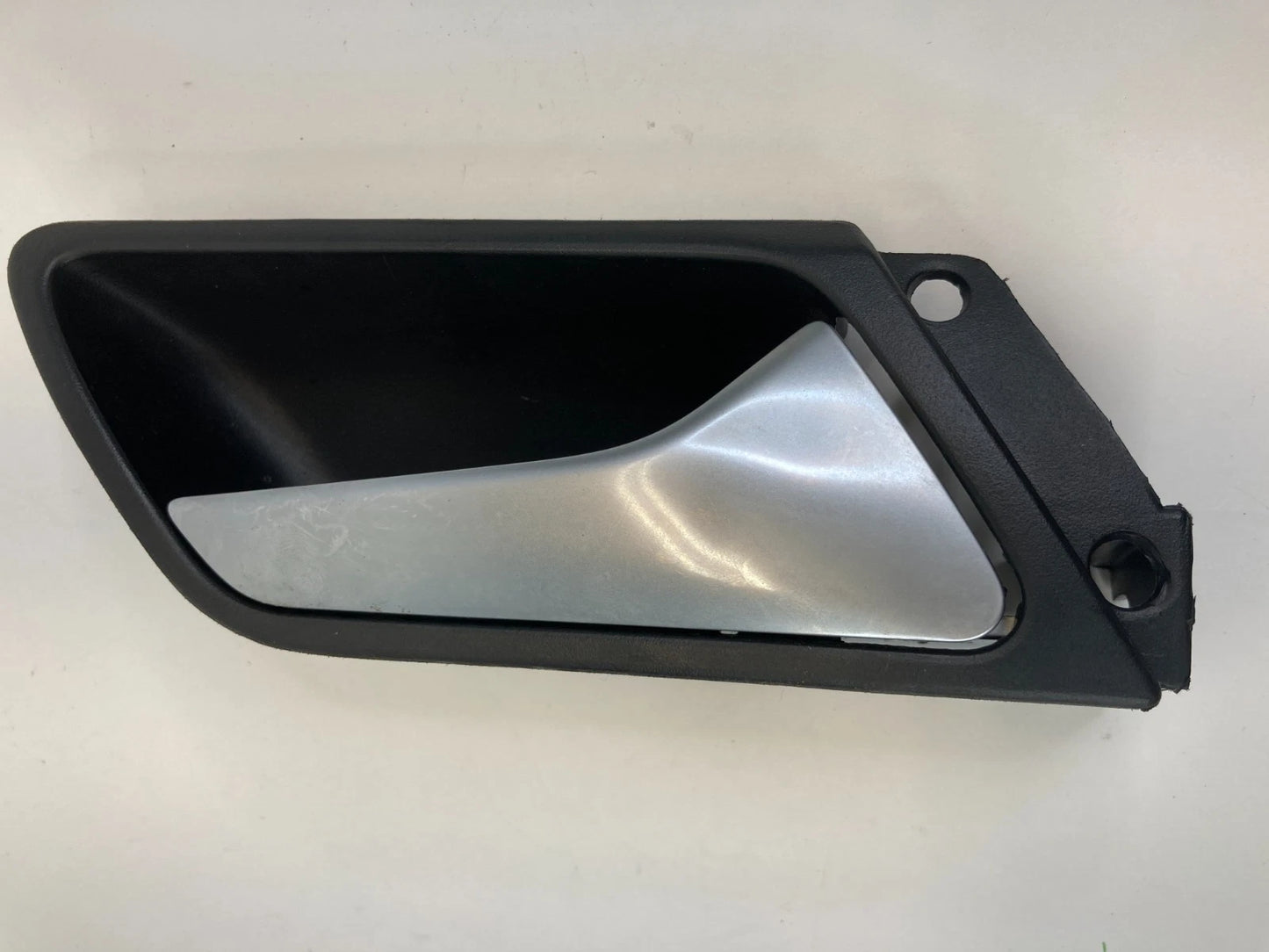 2011-2018 VOLKSWAGEN JETTA REAR RIGHT PASSENGER INNER DOOR HANDLE 5C6839114B OEM
