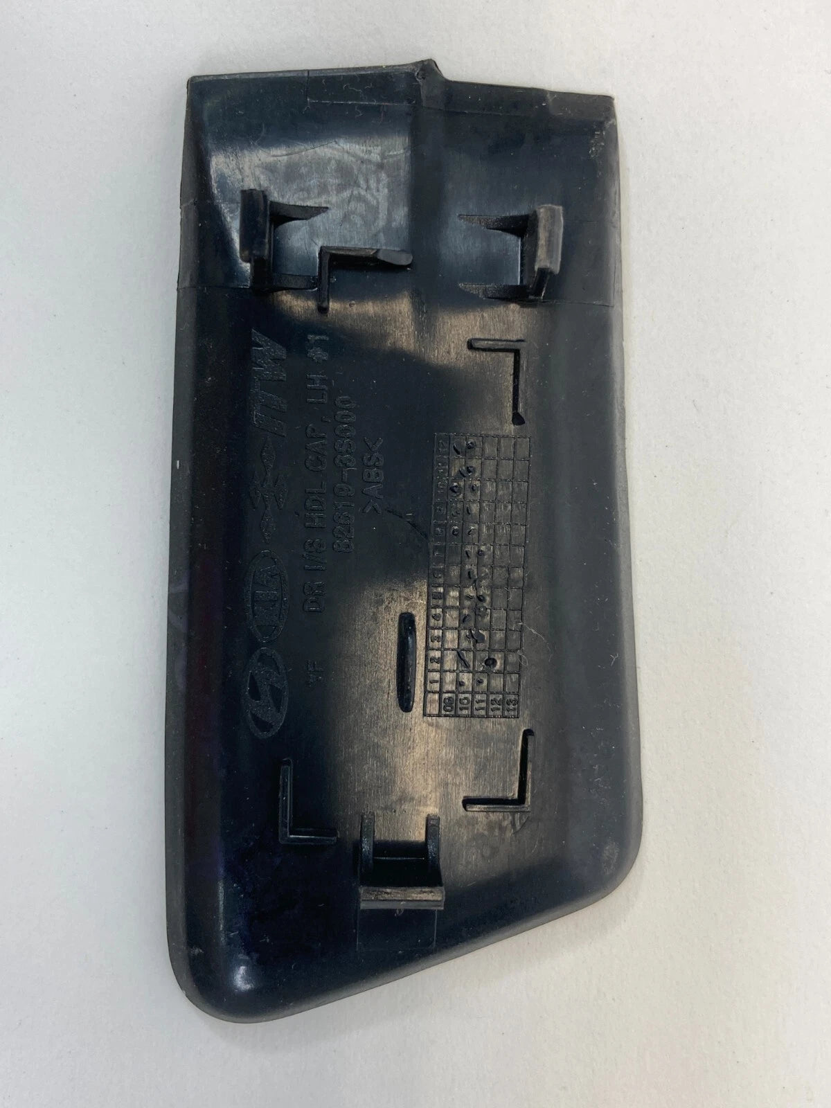 11-14 HYUNDAI SONATA FRONT LEFT INNER DOOR HANDLE SCREW CAP COVER 82619-3S000