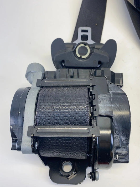 15-17 CHRYSLER 200 FRONT RIGHT SIDE SEAT BELT RETRACTOR PRETENSIONER 621746200G