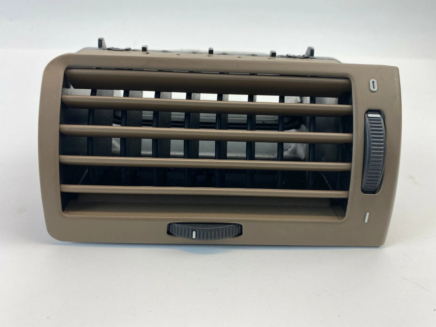 1995-2001 BMW 740I 740IL 750IL DASH RIGHT PASSENGER AC A/C AIR VENT GRILLE TAN