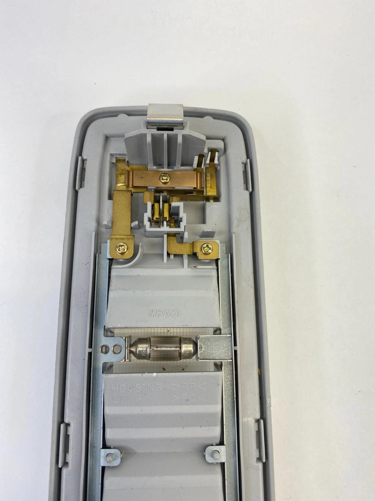 2004 2005 2006 MAZADA MPV DOME LIGHT LAMP OVERHEAD SWITCH CONTROL OEM