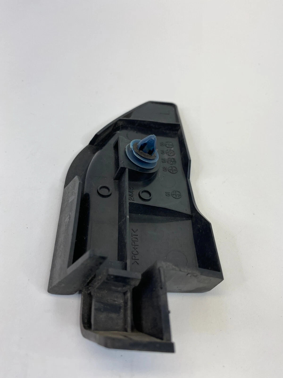2000-2006 MAZDA MPV REAR LEFT DOOR SLIDING SIDE PROTECTOR RAIL COVER TRIM OEM