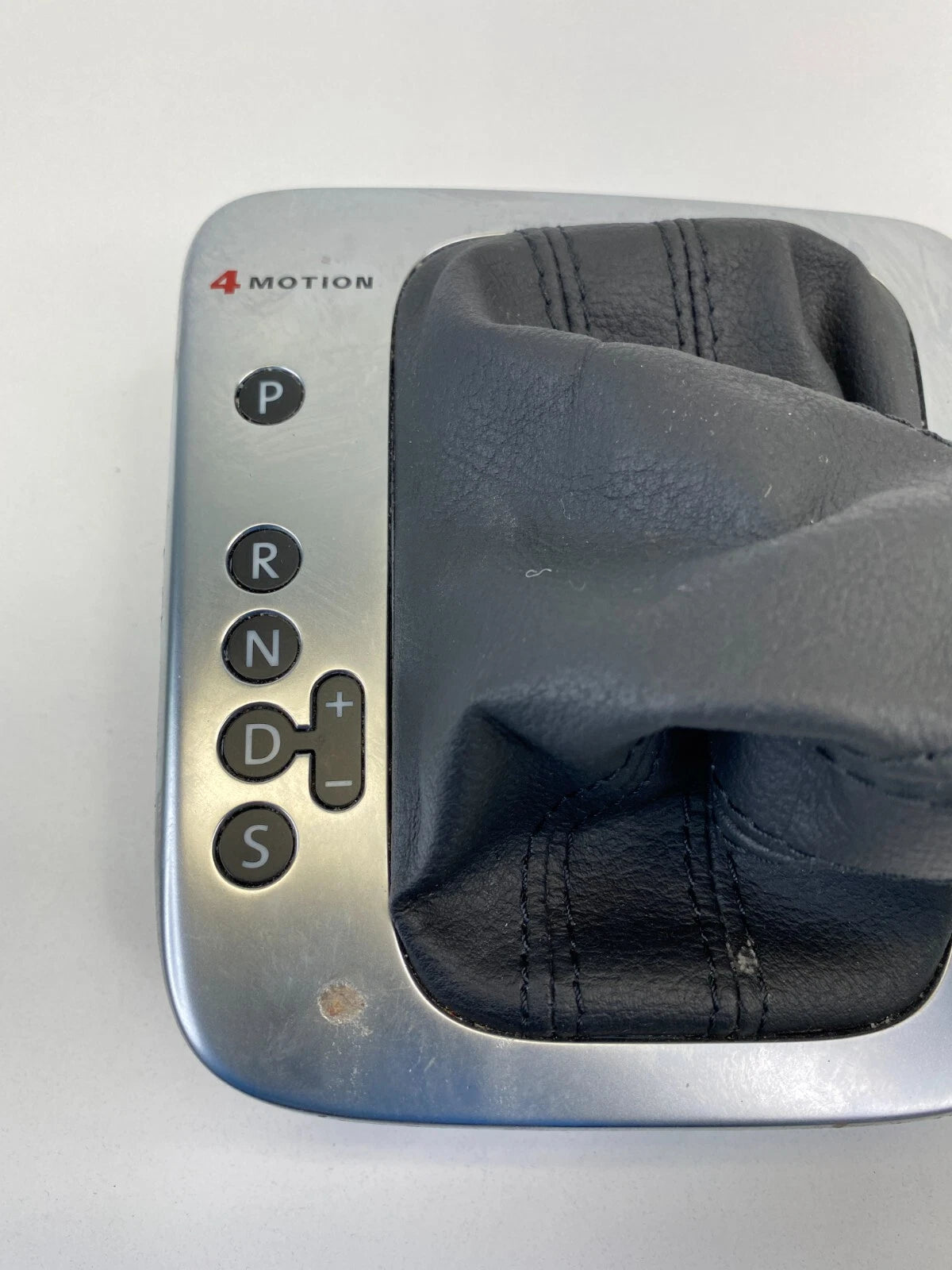 11-14 TOYOTA SIENNA DASH GEAR SHIFT SHIFTER INDICATOR BEZEL TRIM 5N1713203AF OEM