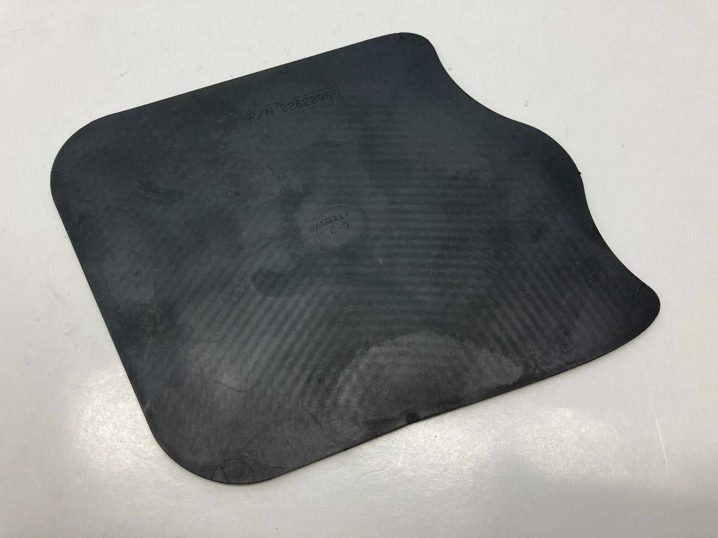 2001 01 PONTIAC GRAND AM CENTER CONSOLE INSERT RUBBER MAT 22628955 OEM