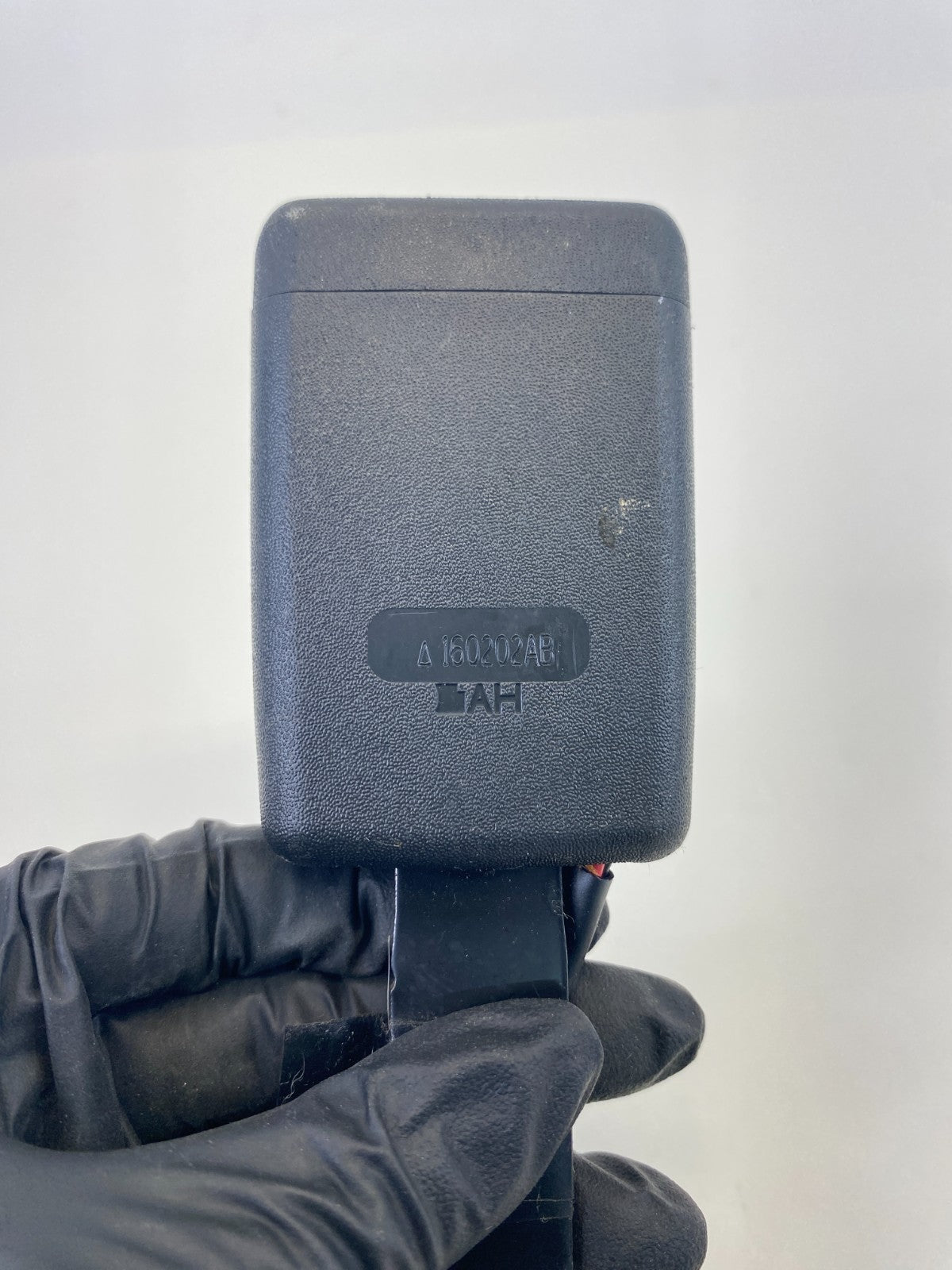 2014-2016 Mazda 3 Mazda3 Front Right Passenger Side Seat Belt Buckle Assy OEM