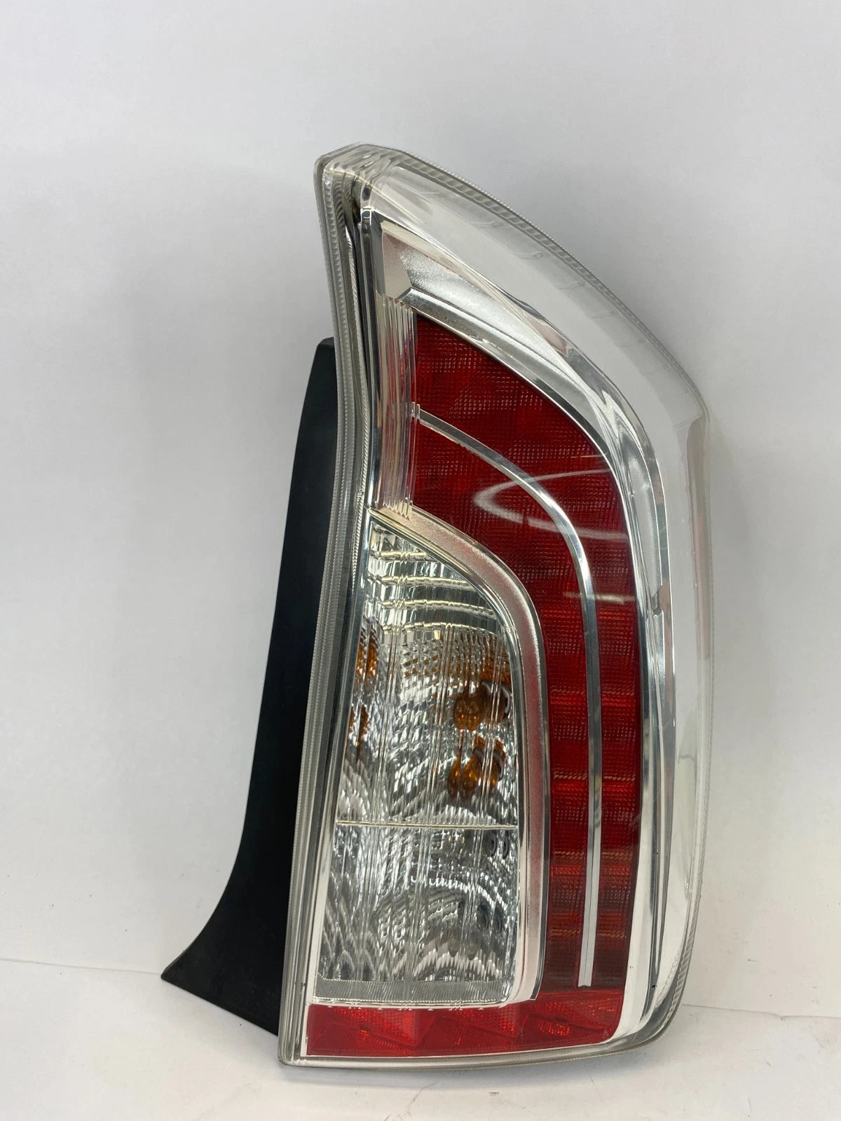 2012-2015 TOYOTA PRIUS REAR RIGHT PASSENGER SIDE TAILLIGHT TAIL LAMP ASSY OEM