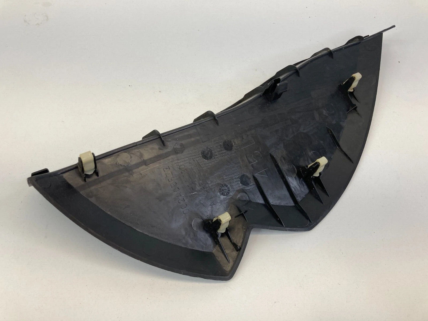 2007-2013 MITSUBISHI OUTLANDER DASH LEFT DRIVER SIDE END CAP COVER 8002A055ZZ