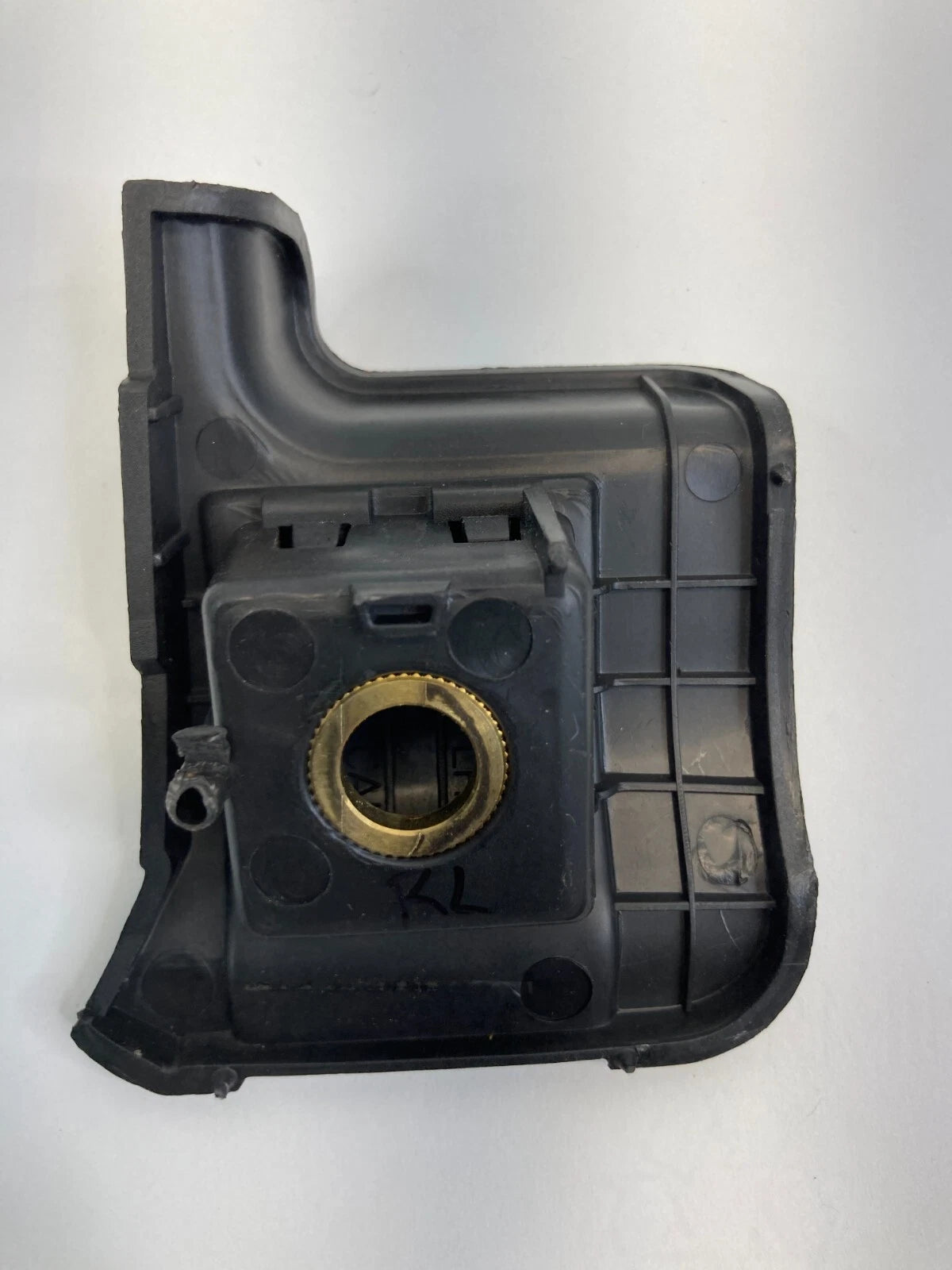2010-2017 CHEVROLET CHEVY EQUINOX LOWER LEFT SIDE FLOOR BOLT COVER CAP TRIM OEM
