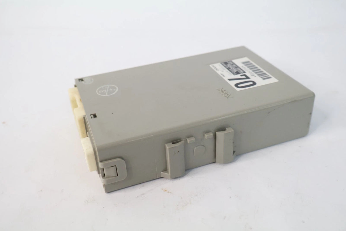 2011-2018 TOYOTA SIENNA SEAT BELT COMPUTER CONTROL MODULE UNIT 89815-47020 OEM