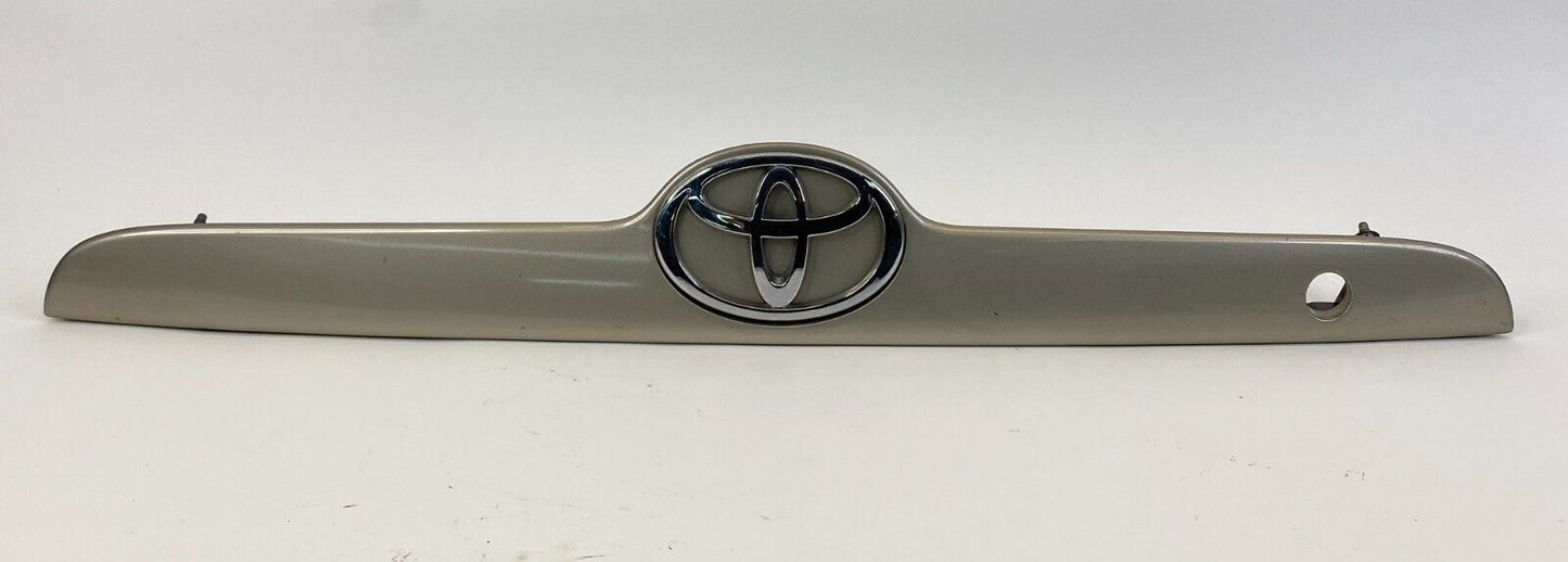 2003-2008 Toyota Corolla Rear Trunk Lid Garnish Molding Trim w/ Emblem Badge OEM