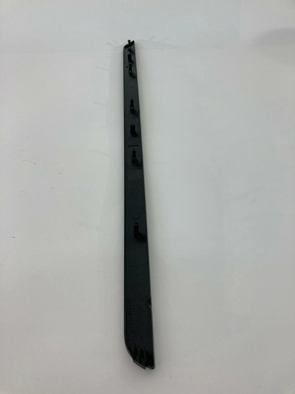 2010-2014 VW VOLKSWAGEN JETTA FRONT LEFT DRIVER DOOR TRIM MOLDING COVER OEM