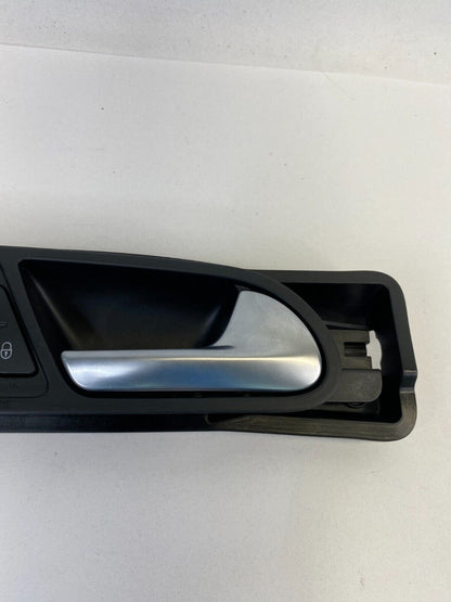 2009-2017 VW Tiguan Rear Right Side Door Inner Door Handle w Tweeter 5N0839198