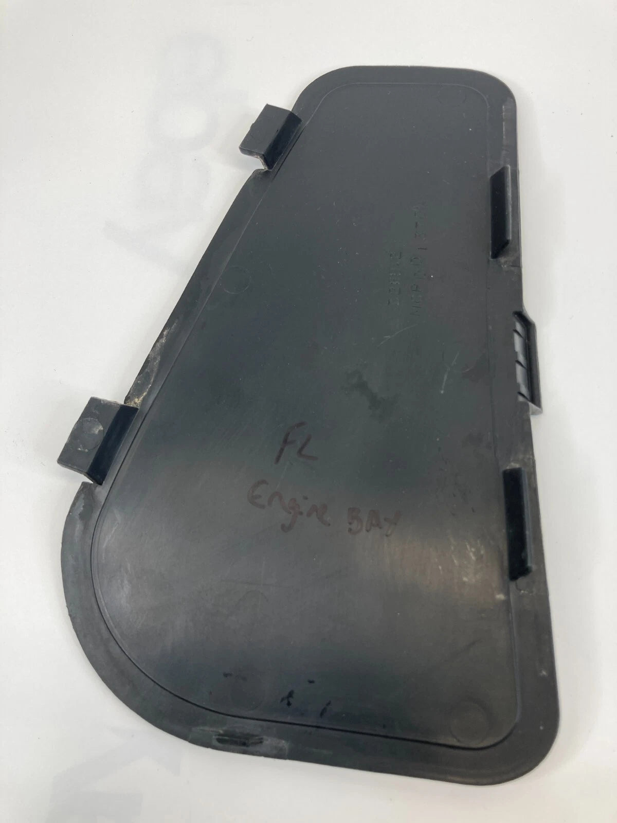 2008 09 2010 CHRYSLER 300 CABIN FILTER ACCESS DOOR TRIM BEZEL MCP001370A OEM