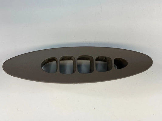 2000-2007 FORD TAURUS RIGHT WINDSHIELD DEFROSTER NOZZLE VENT GRILLE YF1X54045A76