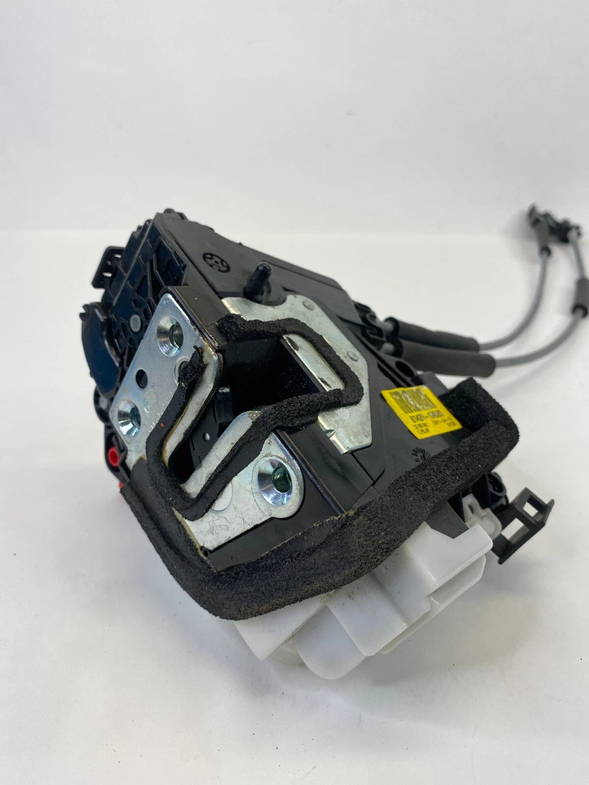 2010-2013 KIA FORTE REAR RIGHT DOOR LOCK LATCH RELEASE ACTUATOR 81420-1M020 OEM