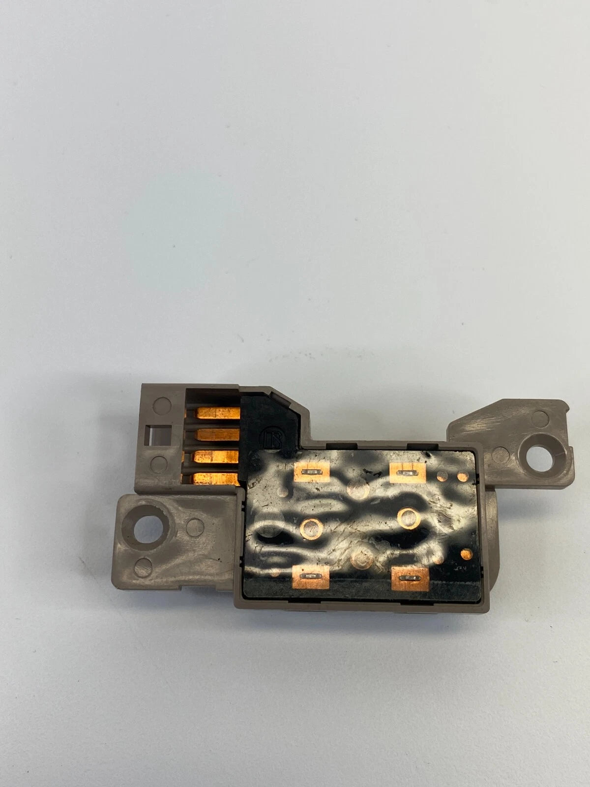 1997-2001 LEXUS ES300 FRONT LEFT DRIVER SIDE SEAT LUMBAR CONTROL SWITCH OEM