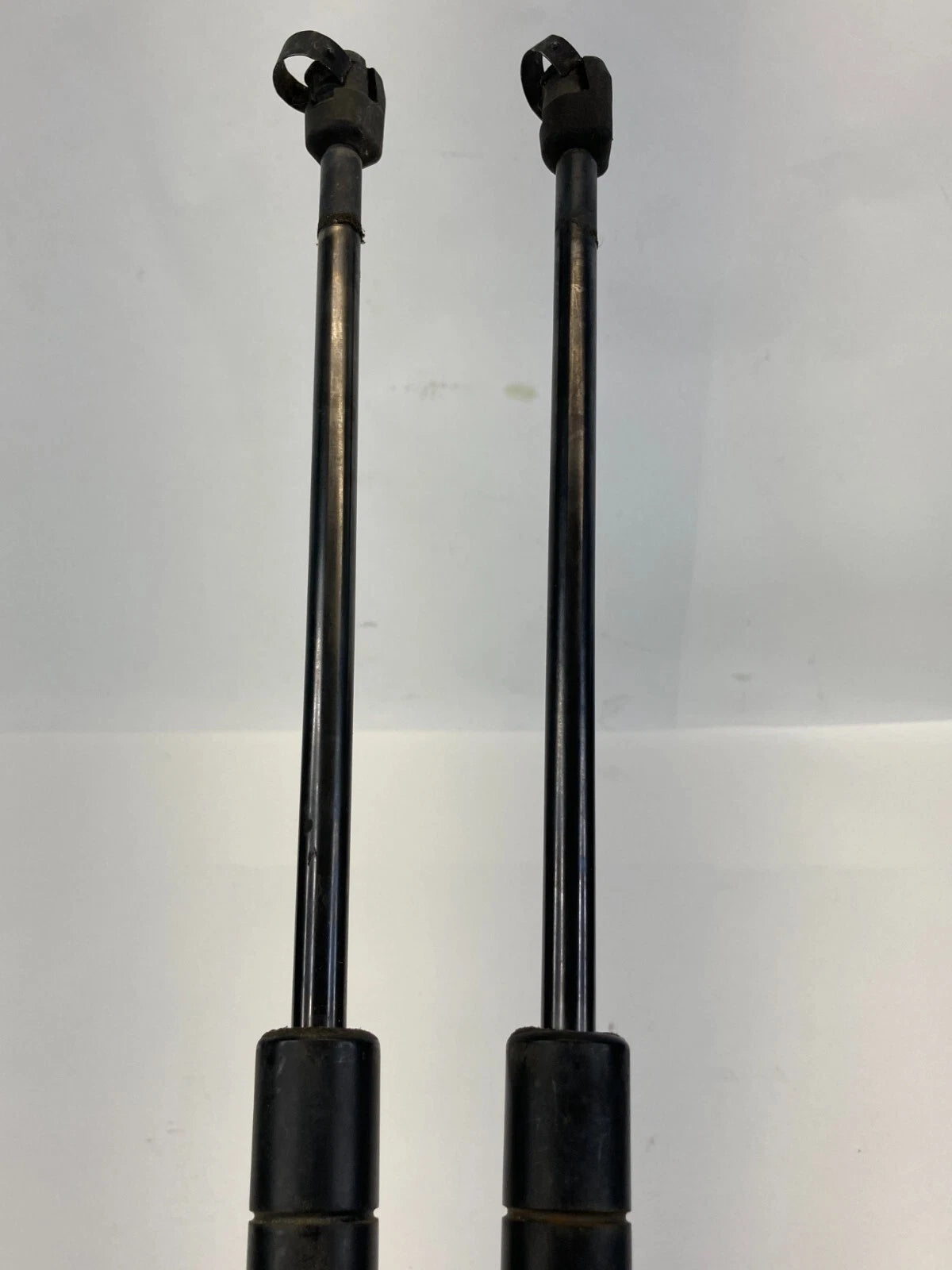 2001-2007 DODGE CARAVAN REAR TRUNK LIFTGATE STRUT SHOCK PAIR SET 04589502AA OEM