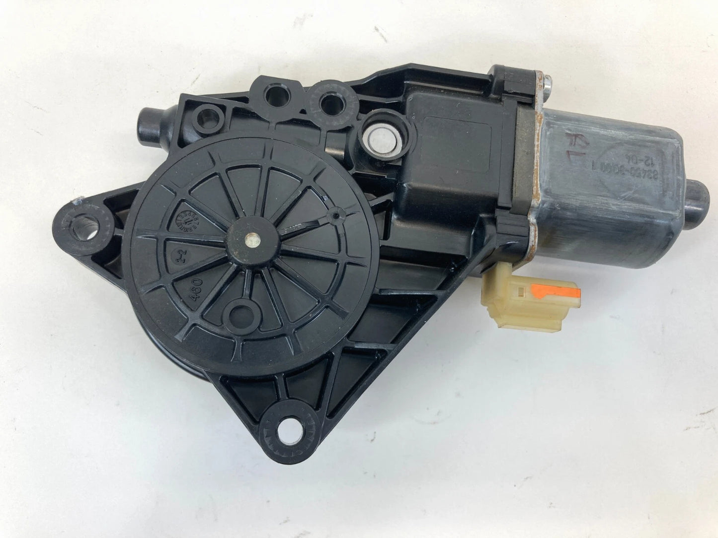2011-2014 HYUNDAI SONATA REAR LEFT SIDE DOOR POWER WINDOW MOTOR 83450-3Q001 OEM