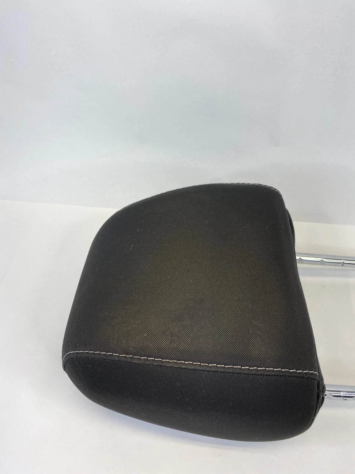2013 2014 2015 FORD ESCAPE FRONT LEFT DRIVER SEAT HEADREST HEAD REST OEM