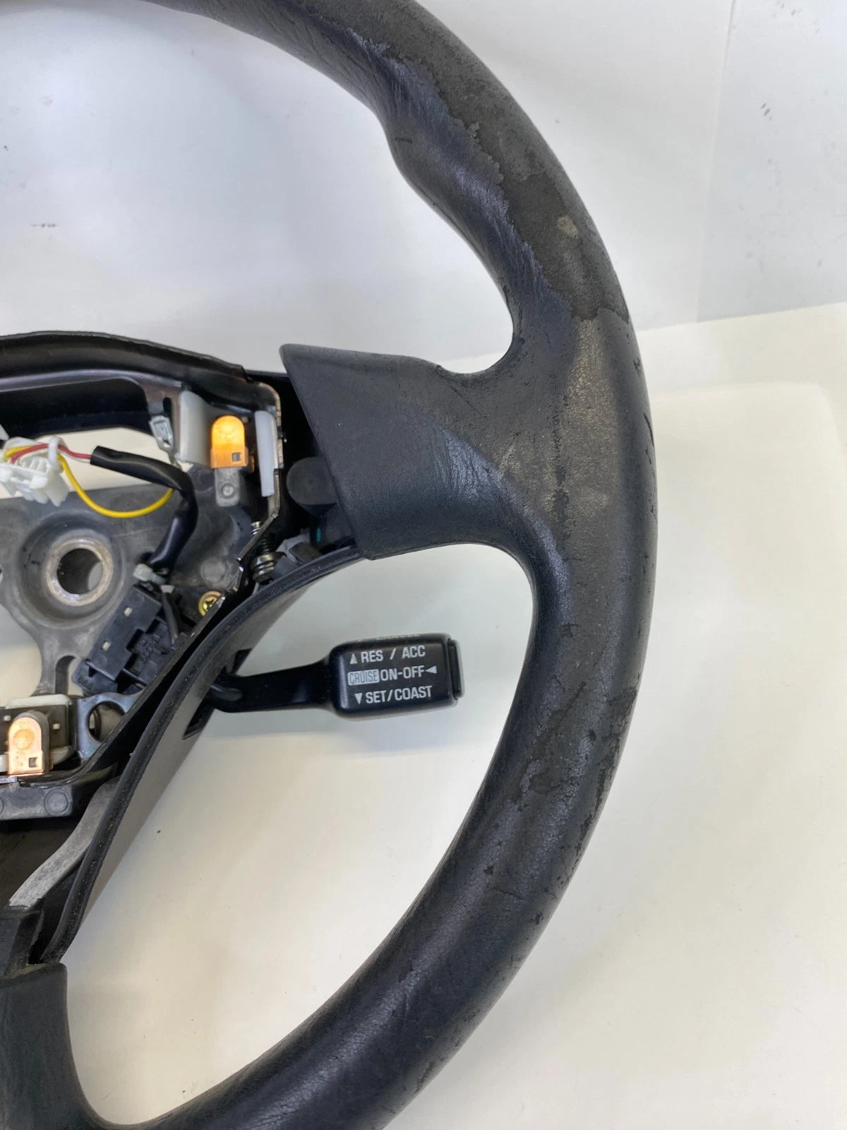 2001-2003 TOYOTA RAV4 LEFT SIDE STEERING WHEEL W/ CRUISE CONTROL SWITCH OEM