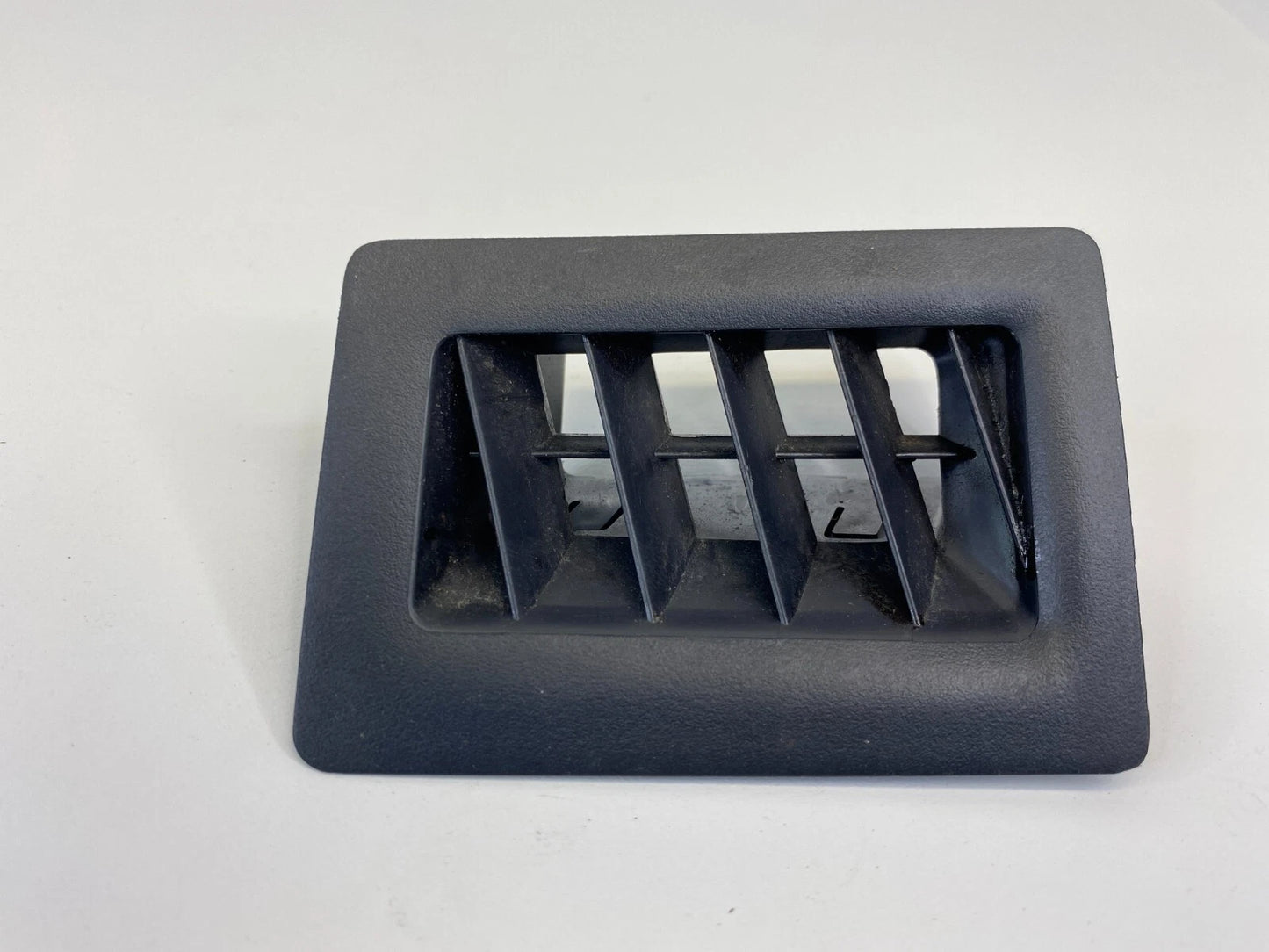 2014-2019 TOYORA COROLLA UPPER DASH LEFT AIR VENT DEFROSTER NOZZLE 55961-02150