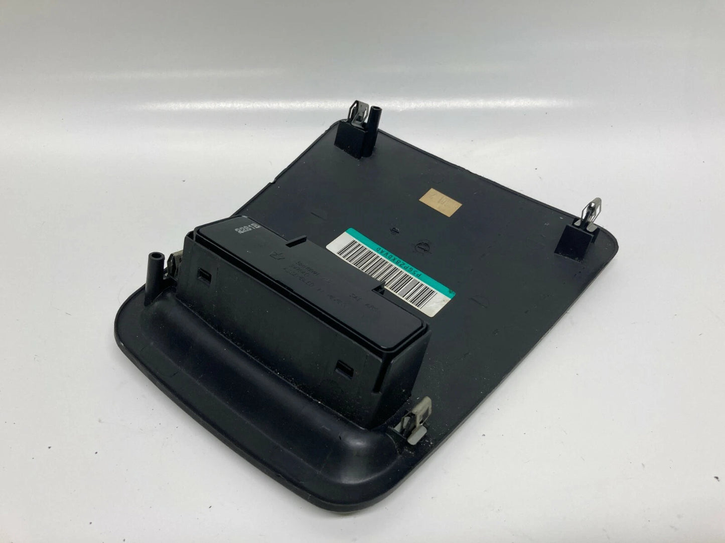 02-07 JEEP LIBERTY REAR CENTER CONSOLE POWER WINDOW SWITCH W/ BEZEL 5GP28XDVAD