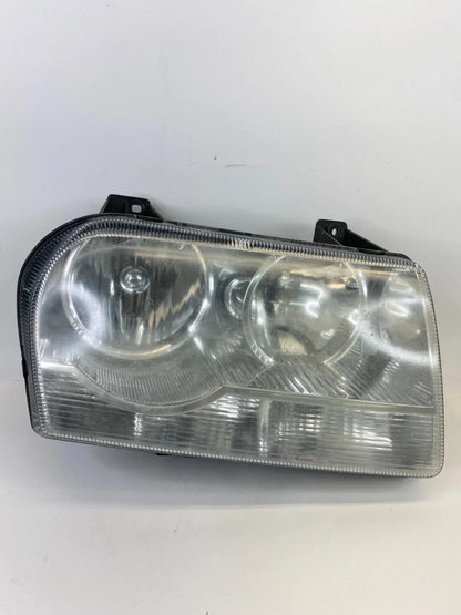 2005-2010 CHRYSLER 300 RIGHT PASSENGER SIDE HEADLIGHT HEADLAMP HALOGEN OEM