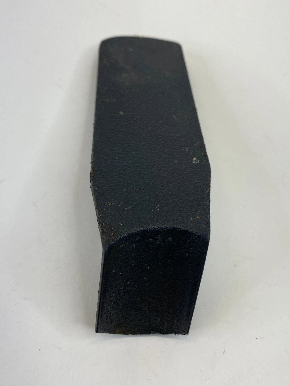 2011-2013 KIA FORTE CENTER CONSOLE LEFT SIDE TRIM PANEL COVER CAP 84655-1M301