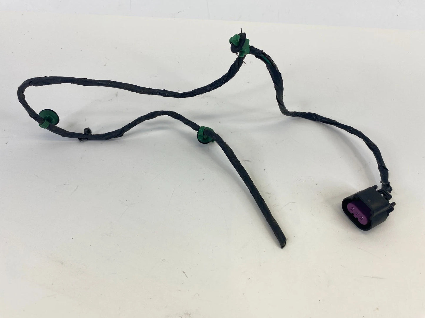 08-12 BUICK ENCLAVE RIGHT PASSENGER OUTER TAILLIGHT WIRE HARNESS PLUG PIGTAIL