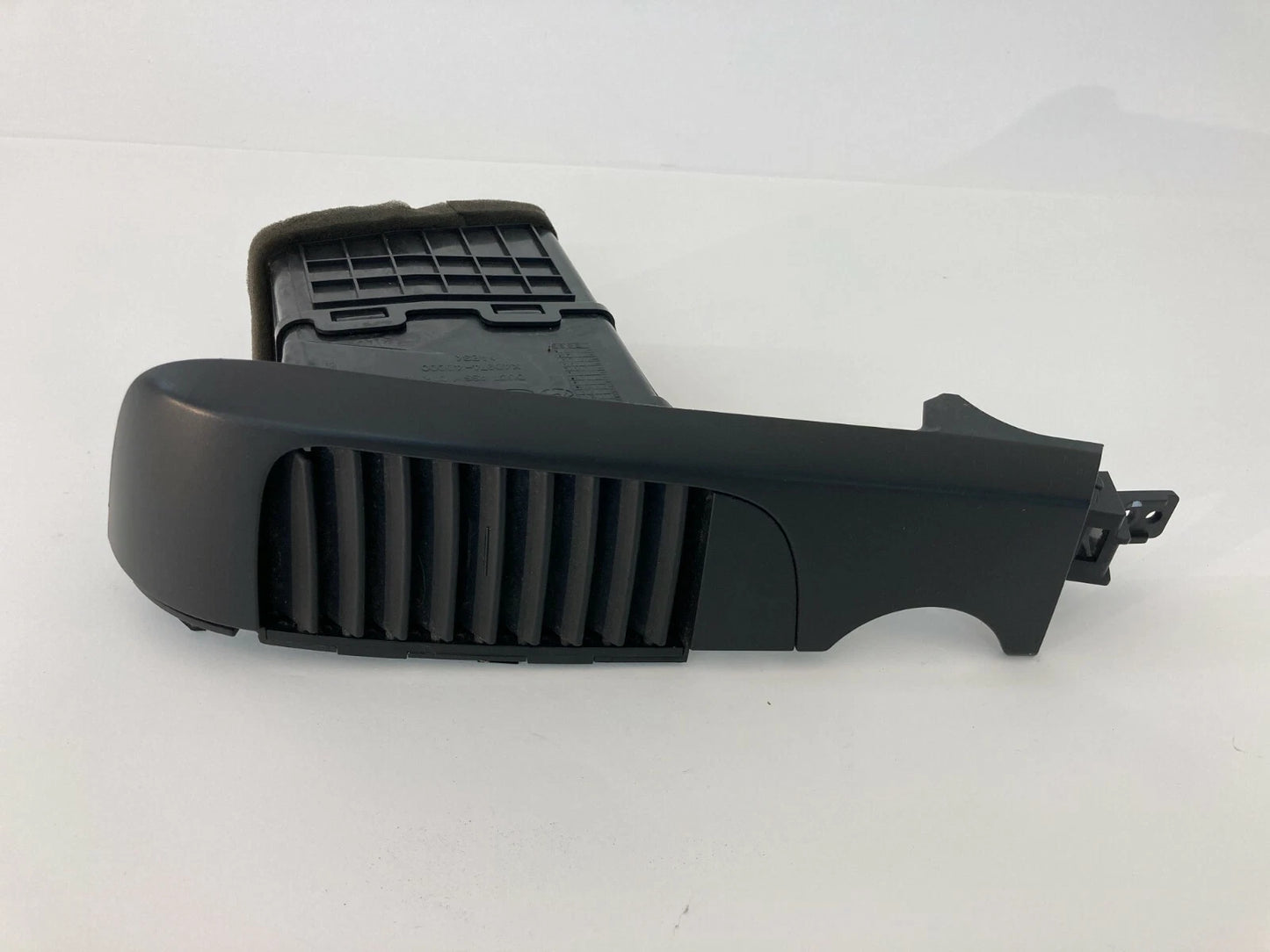 2007 2008 HYUNDAI ENTOURAGE CENTER DASH RIGHT SIDE AC AIR VENT X4D974-4000 OEM