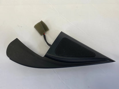2009-2015 KIA SORENTO FRONT LEFT INNER DOOR QUADRANT COVER CORNER W/ SPEAKER OEM