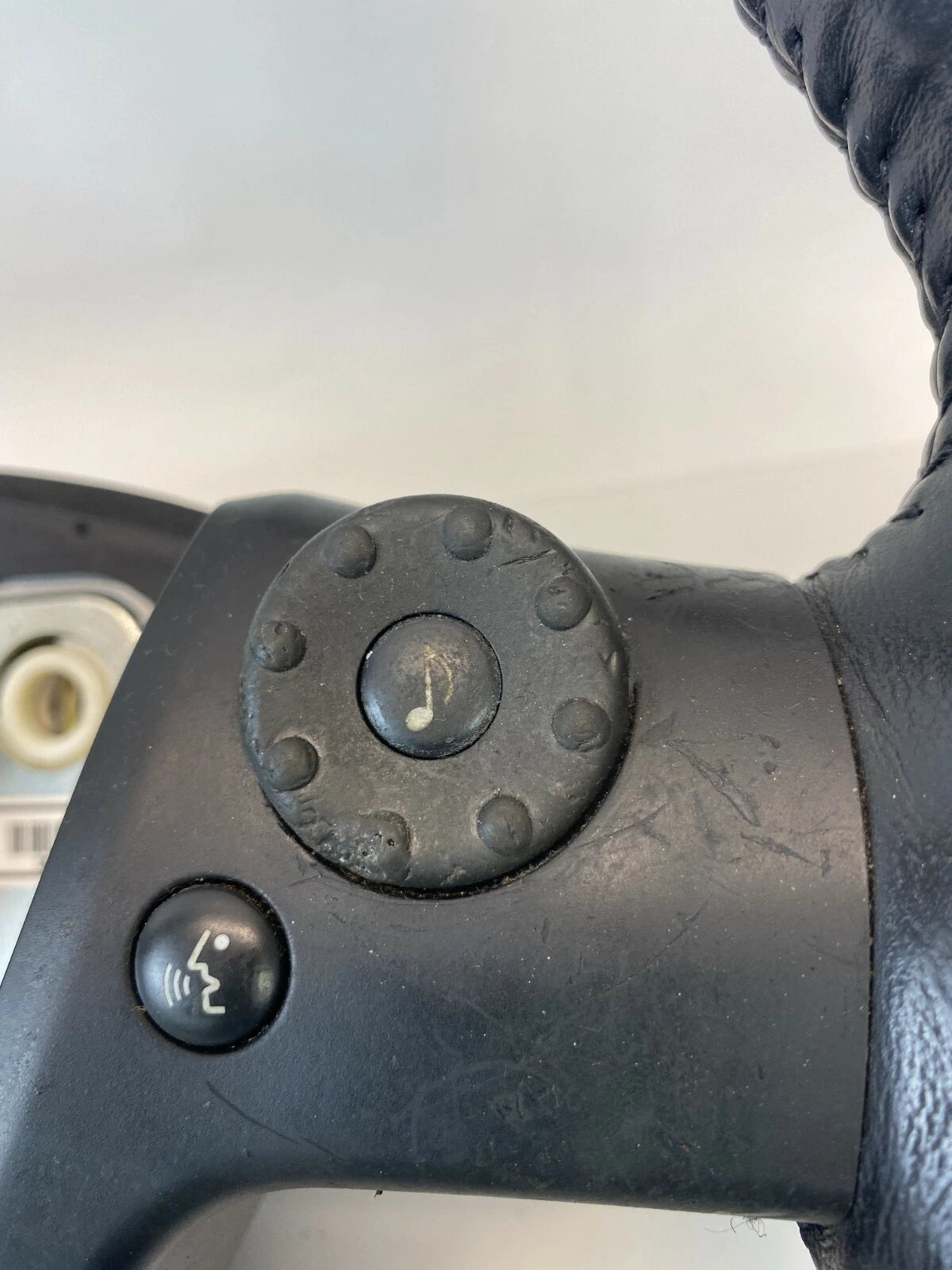 2004-2007 CADILLAC CTS LEFT STEERING WHEEL W/ AUDIO SWITCH LEATHER WOOD 21994384