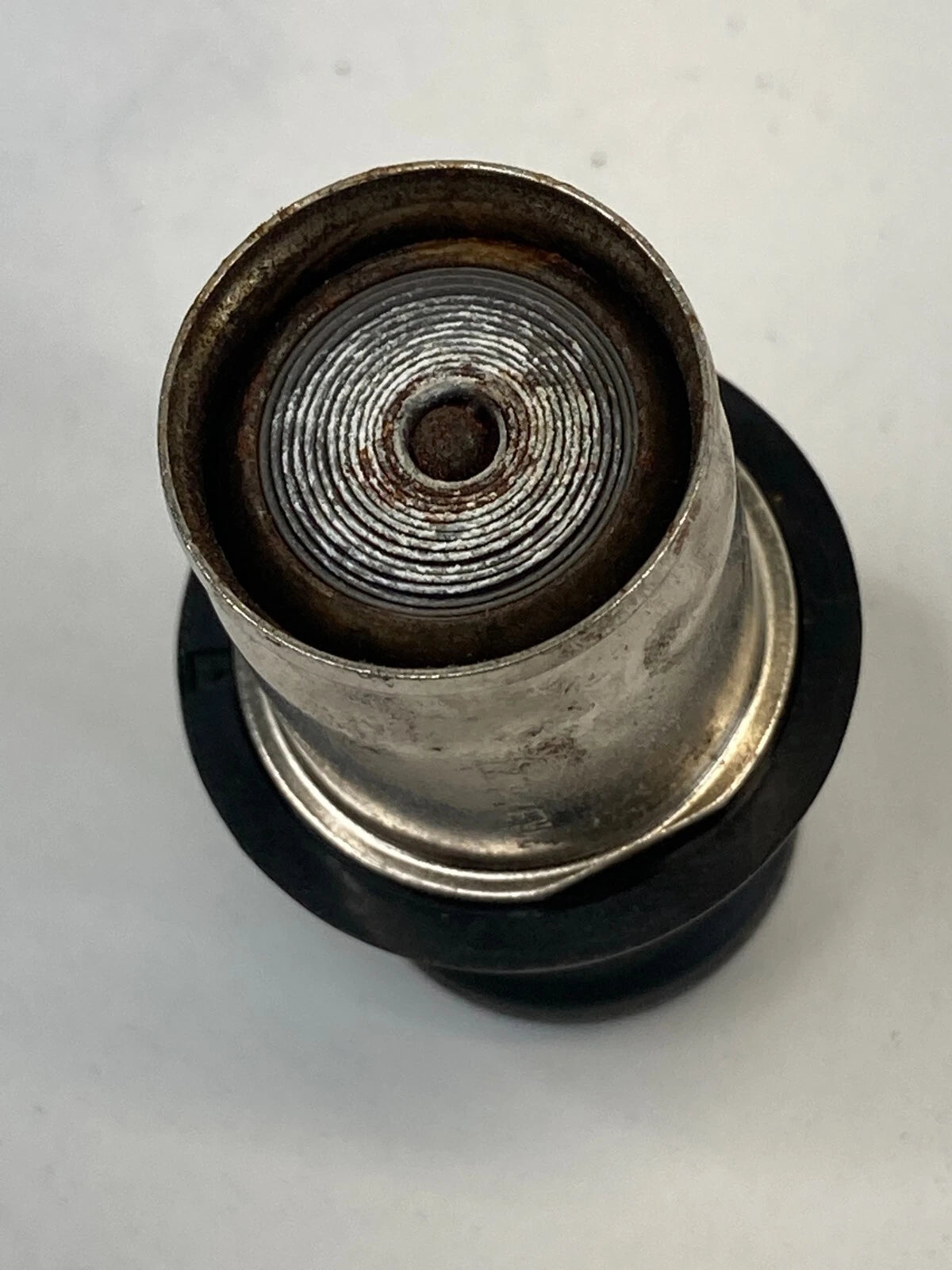 2008-2012 FORD ESCAPE POWER OUTLET PLUG IGNITION LIGHTER CIGARETTE SOCKET OEM