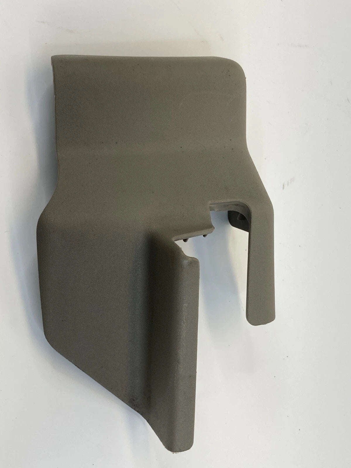 2009-2011 FORD FOCUS FRONT LEFT SEAT RAIL TRACK COVER BEZEL TRIM 8S43-54618D01