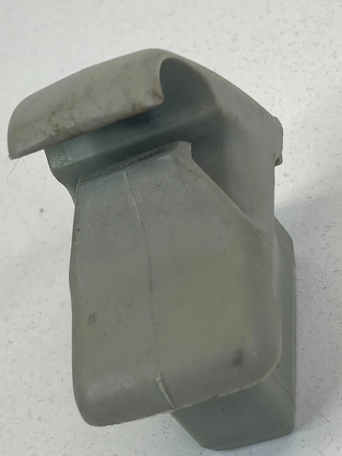 2006-2013 MITSUBISHI OUTLANDER ES SUV 4-DR SUNVISOR SUN VISOR SHADE CLIP HOLDER