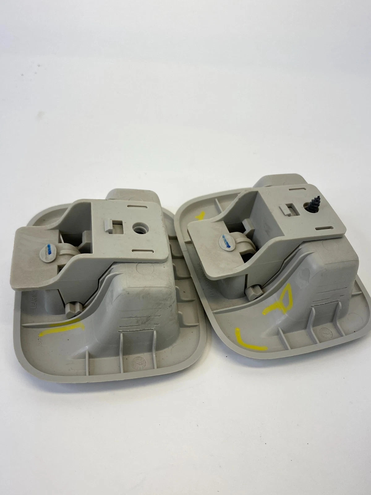 2011-2020 DODGE GRAND CARAVAN TOWN COUNTRY ROOF CEILING COAT HOOK OEM