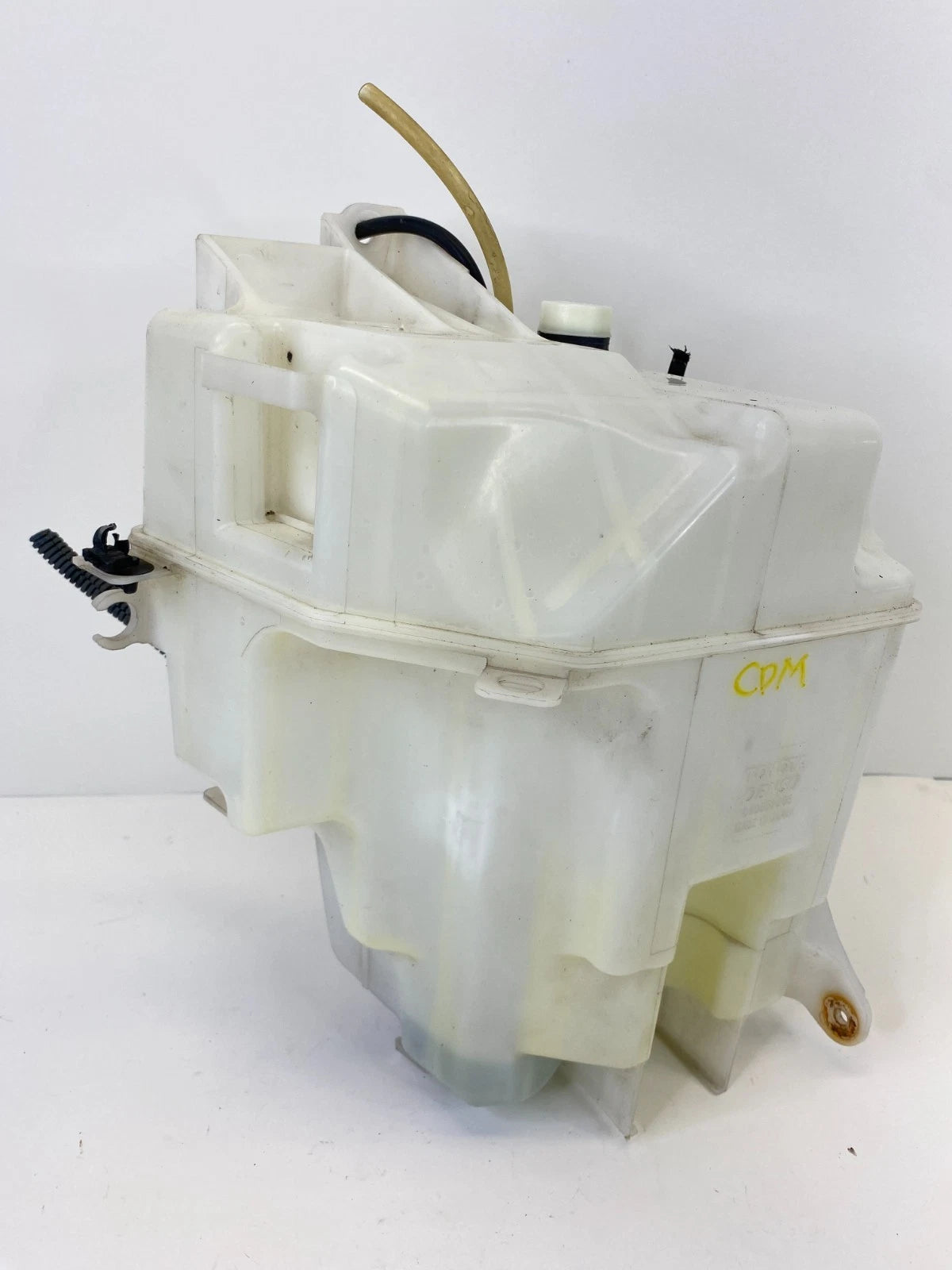 06-08 TOYOTA RAV4 WINDSHIELD WASHER FLUID RESERVOIR WITH PUMPS OEM 060851-205